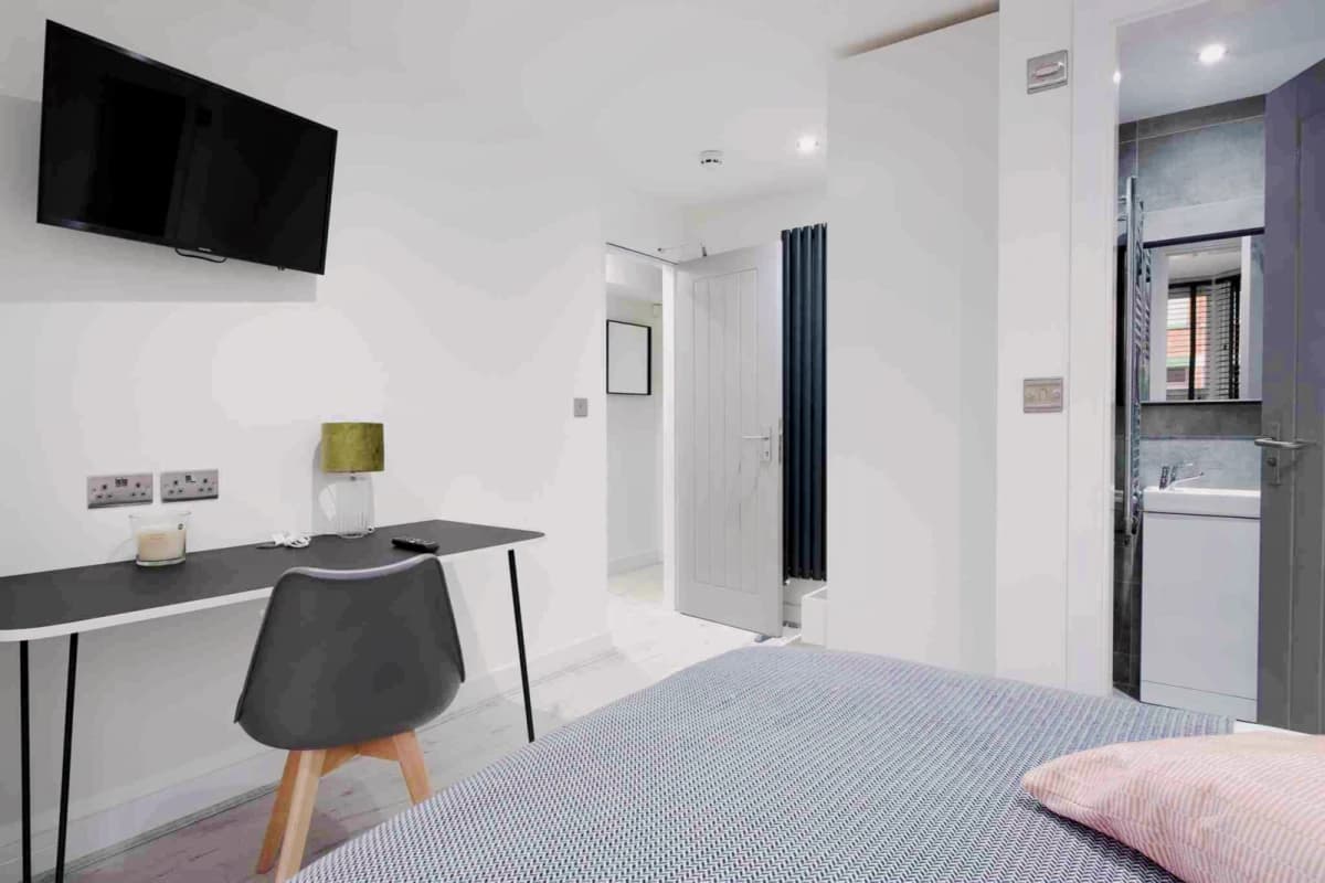 41 Pennell Street image 5
