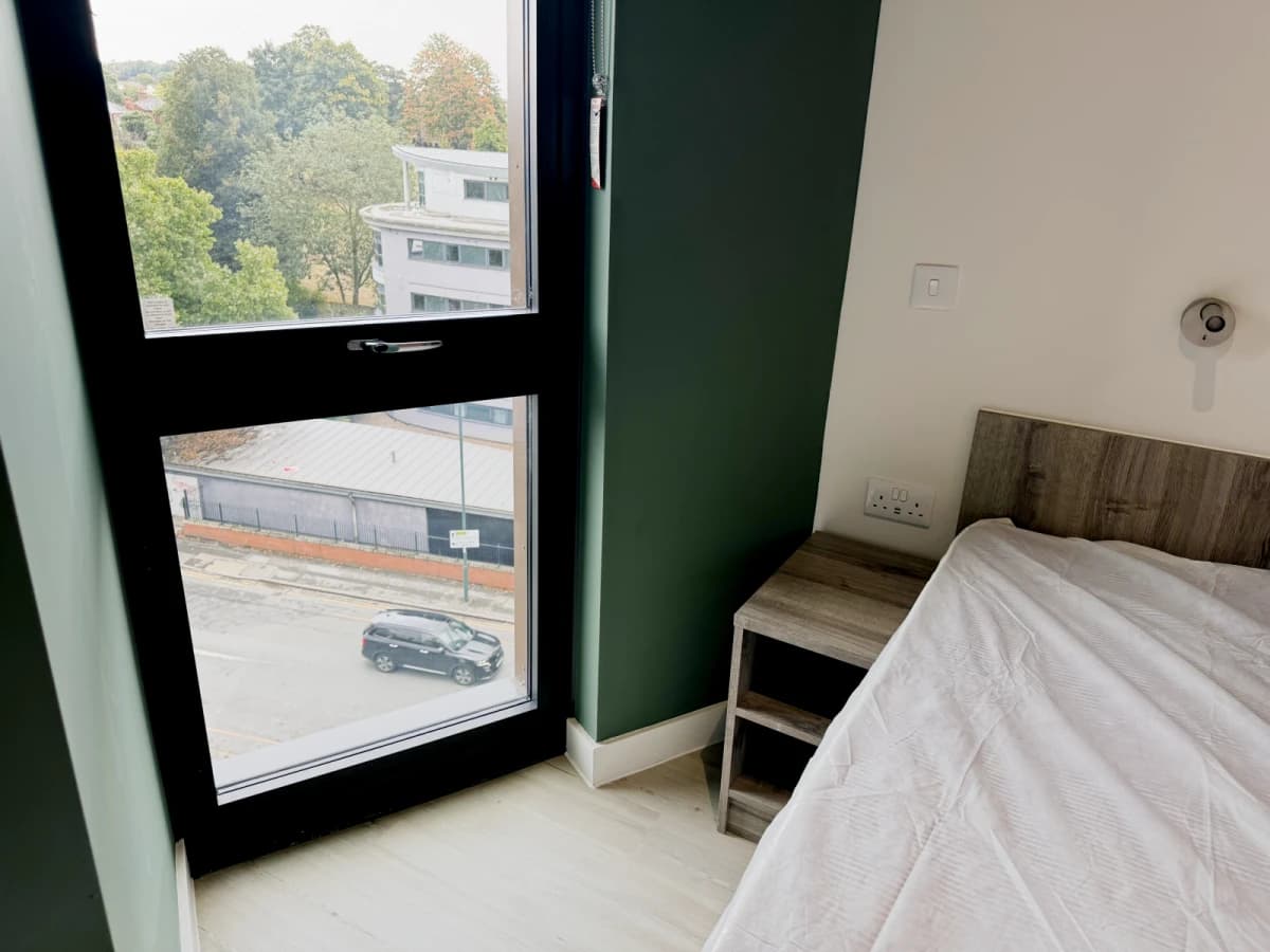 Crown Place image