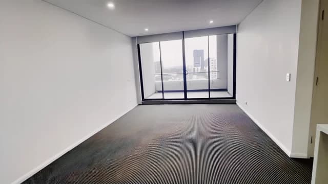 2 bed 2 bath*704