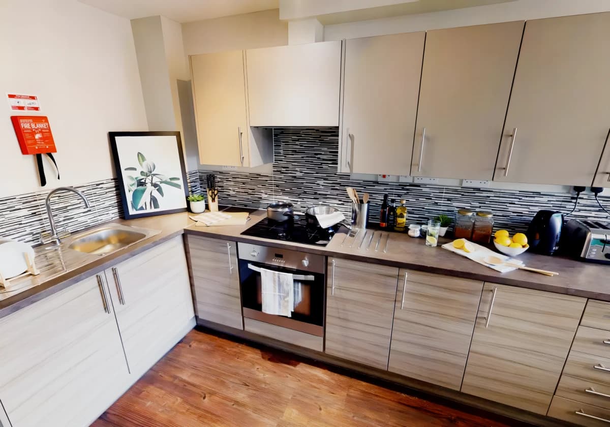 iQ Great Newton House image