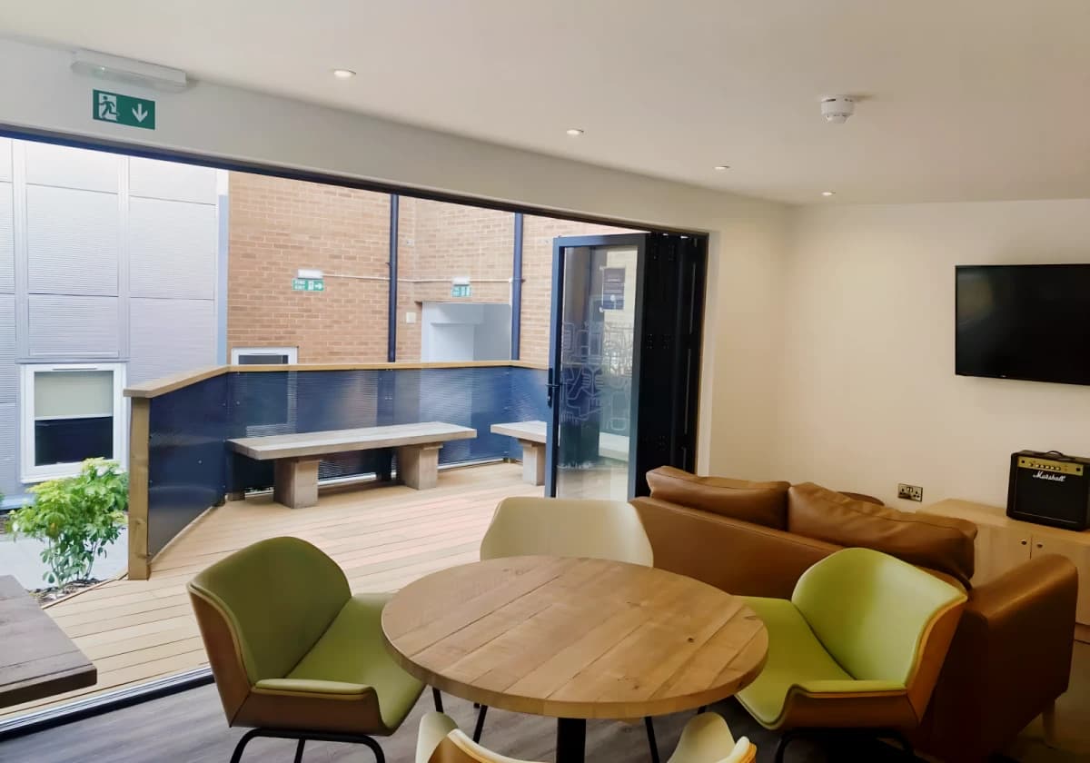 iQ Great Newton House image