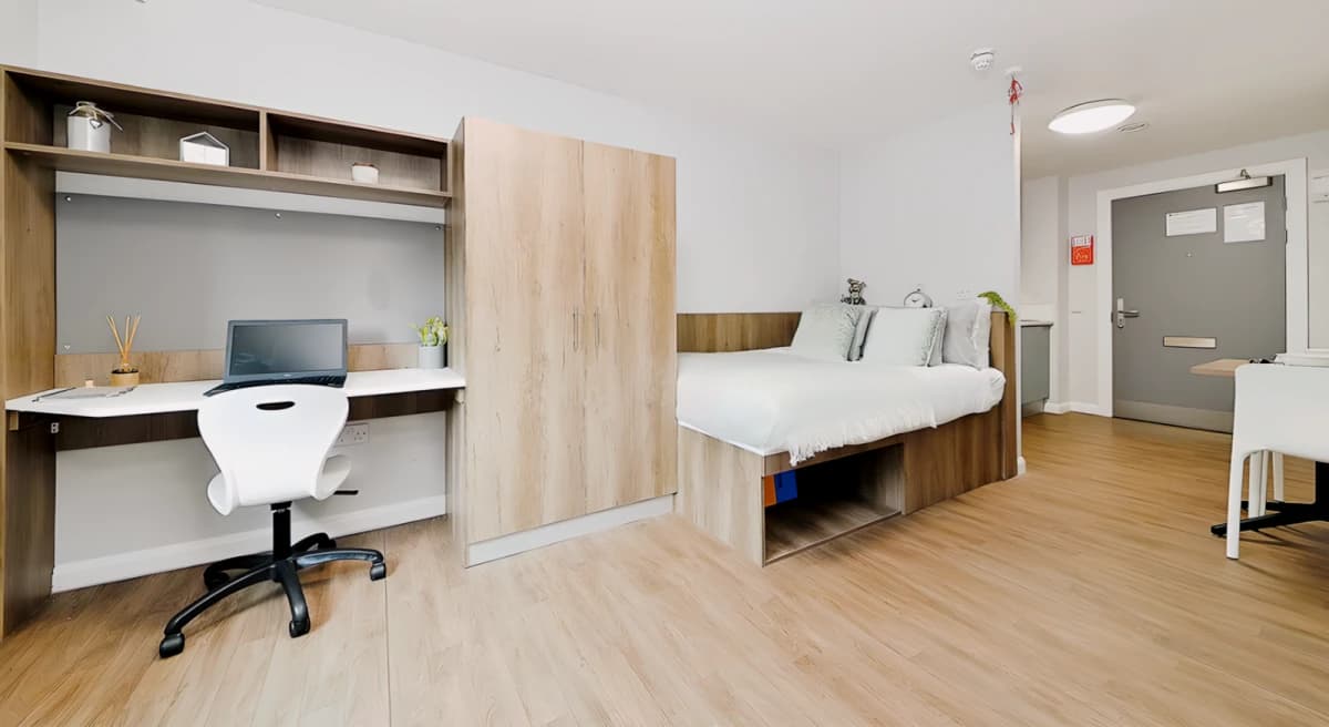 Premier Studio