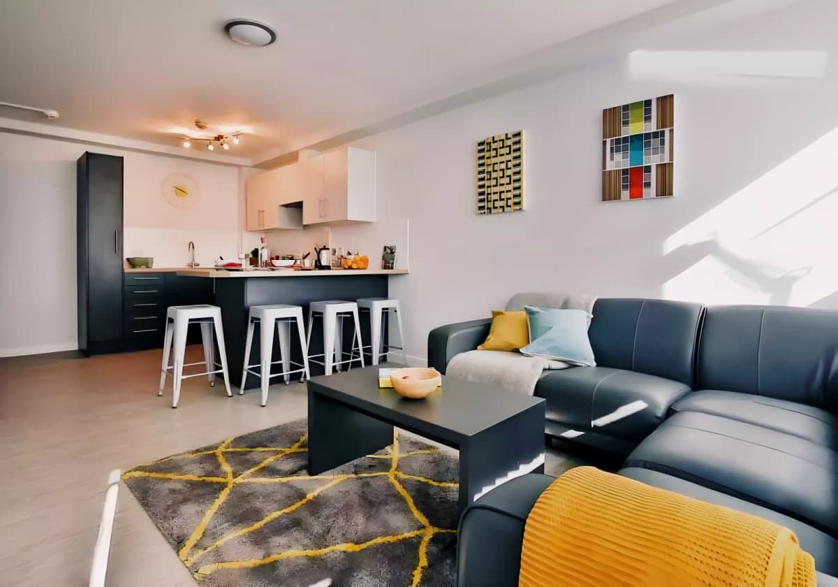 iQ Great Newton House image