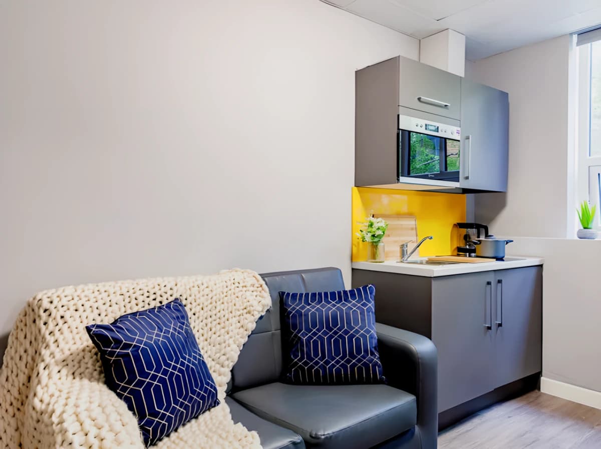 Allen Court image