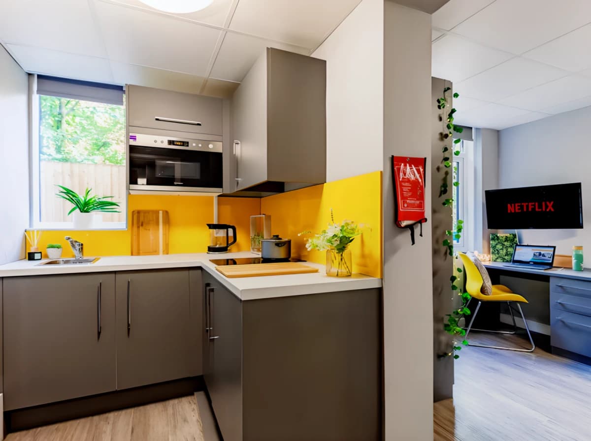 Allen Court image
