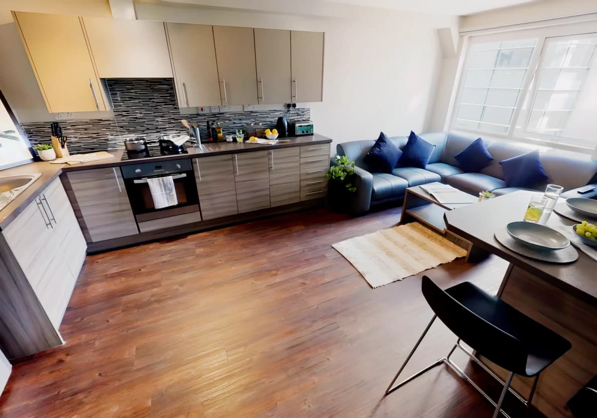 iQ Great Newton House image