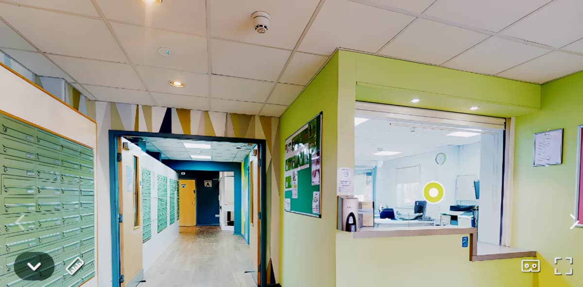 iQ Opal Court image