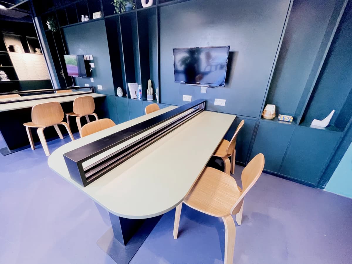 Huxley Studios image