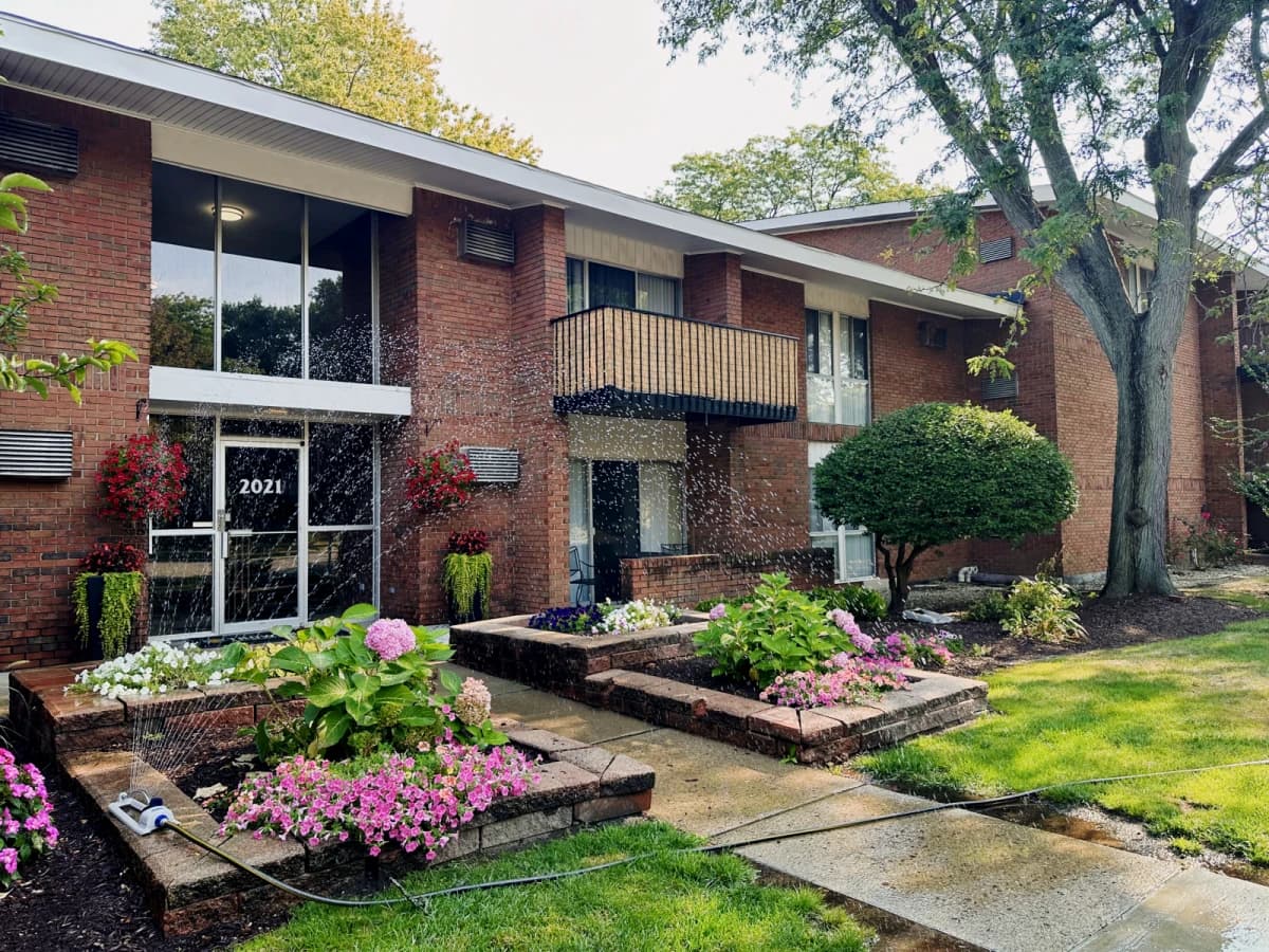 Arbor Village - 1030 & 1040 Hollington image