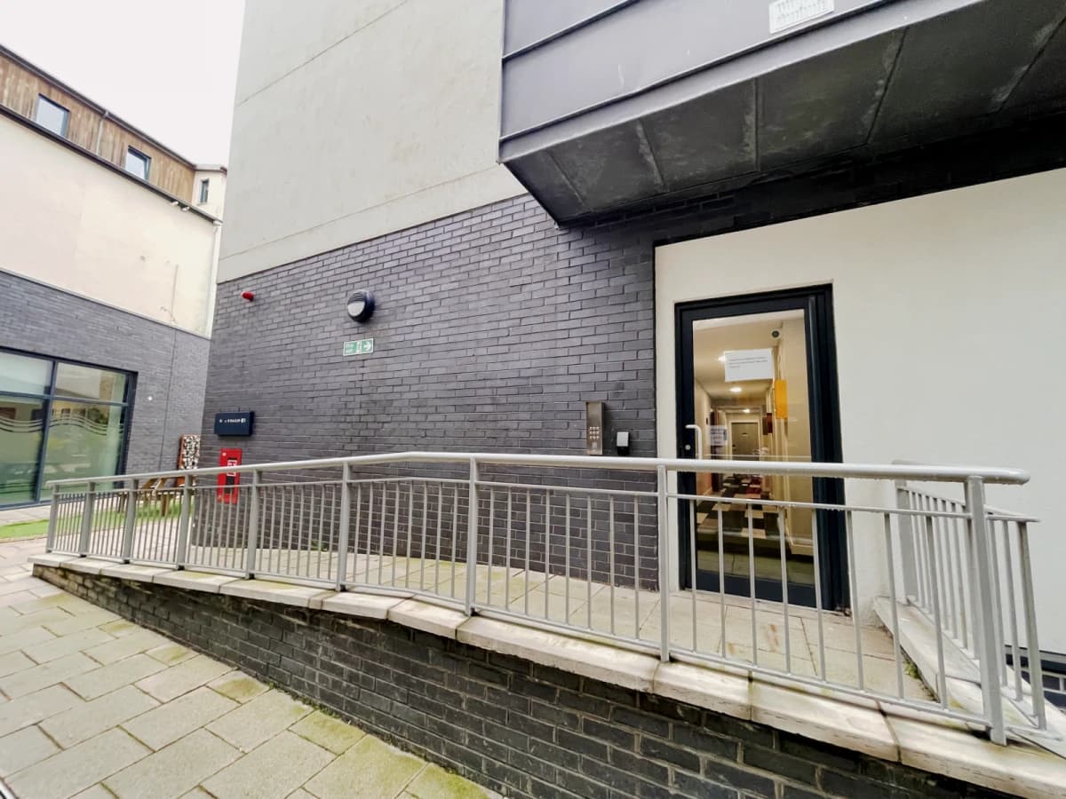 Panmure Court image