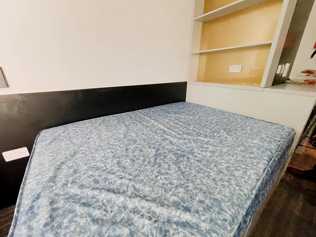 Studio Apartment Bronze