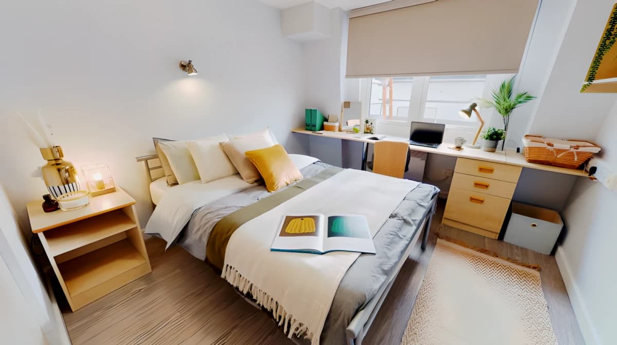 iQ Grosvenor House image