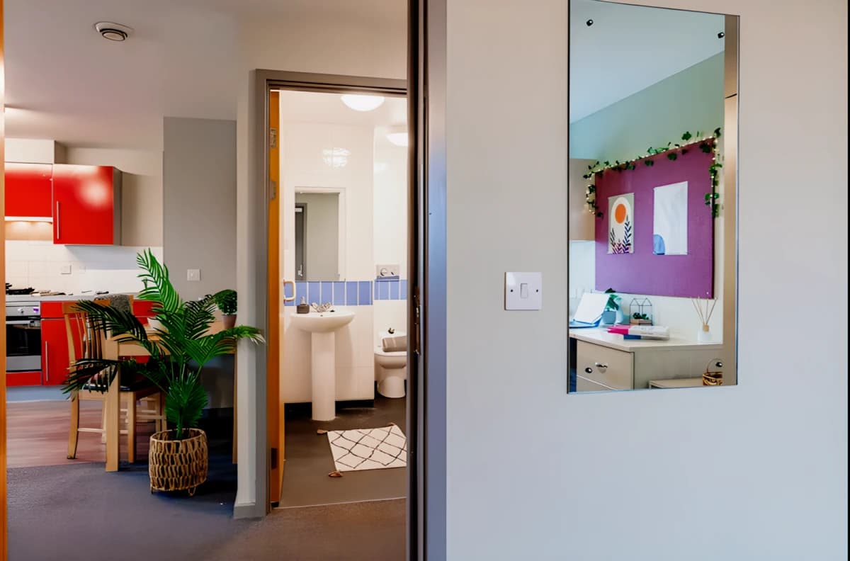 2 Bedroom Flat