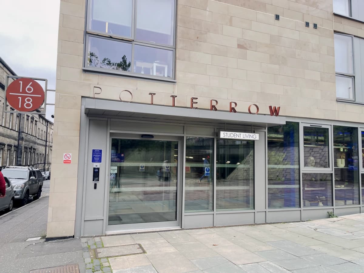 Potterrow image 4