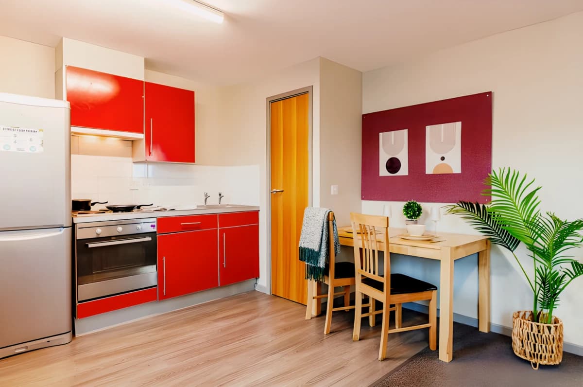 2 Bedroom Flat