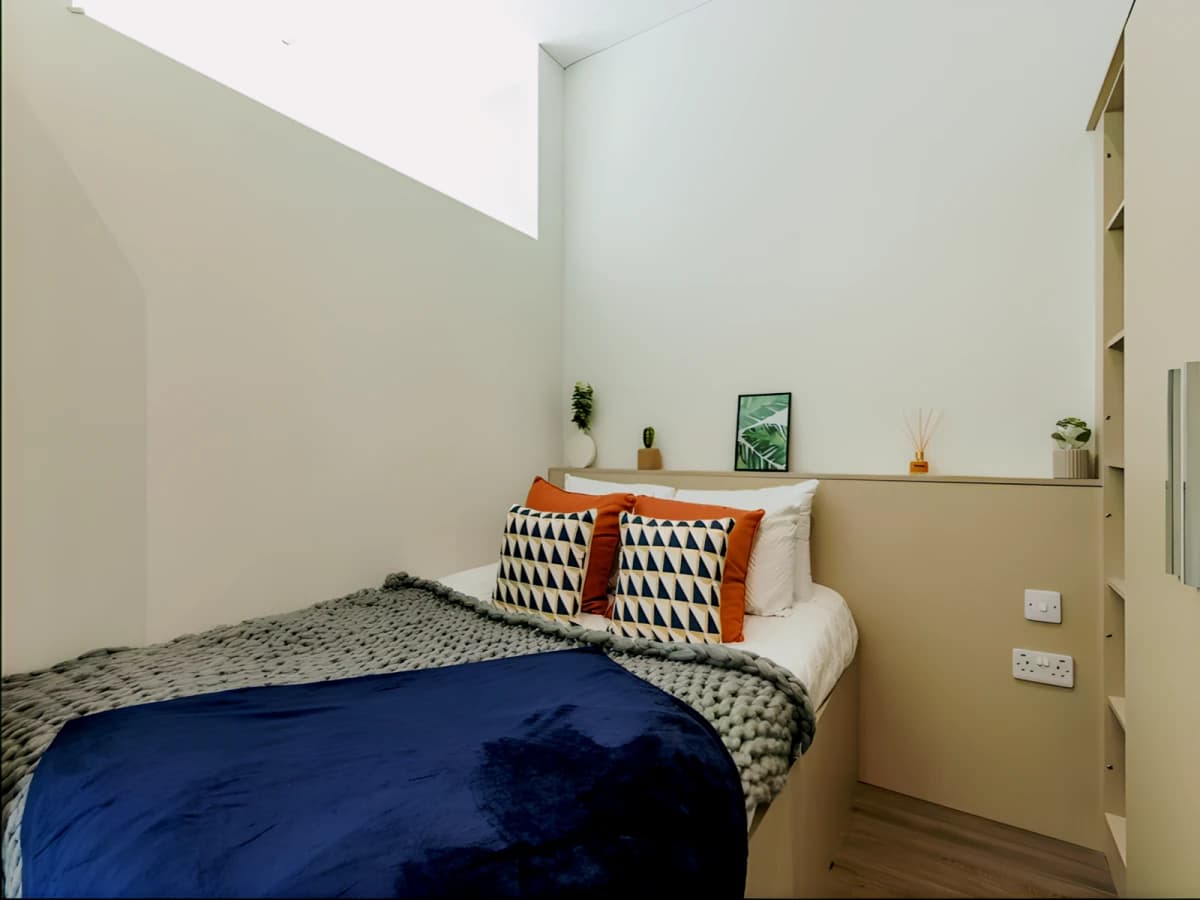 Redvers Tower image