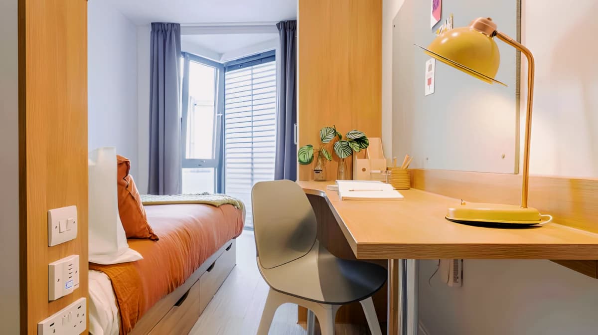 iQ Abacus House image