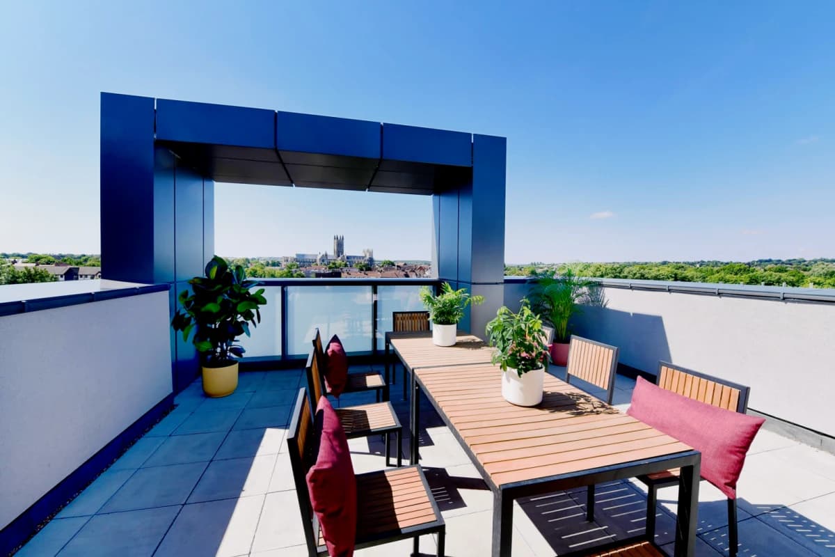 Outdoor Features