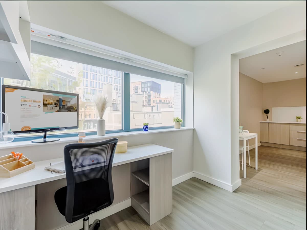 Redvers Tower image