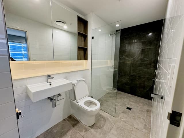 2 bed 2 baths