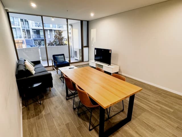 3 bed 2 bath-single room