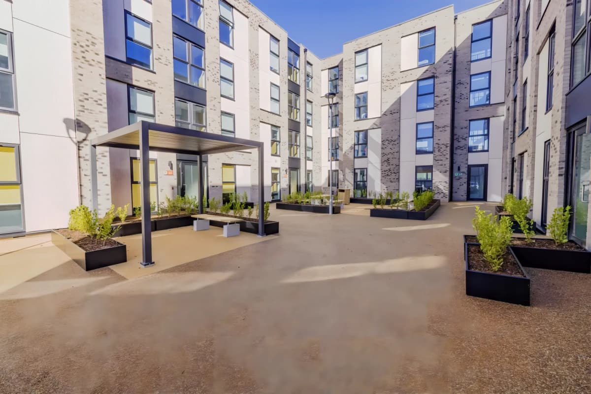 Outdoor Features