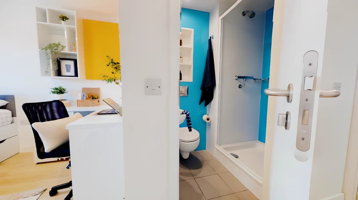 iQ Haywood House image