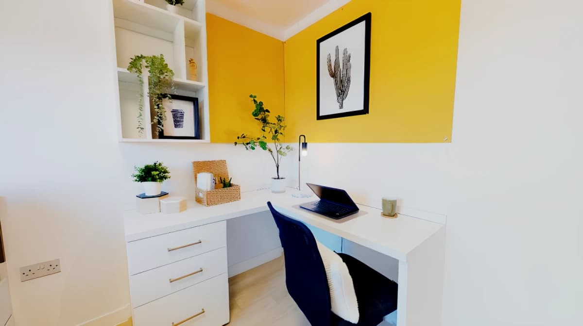 iQ Haywood House image