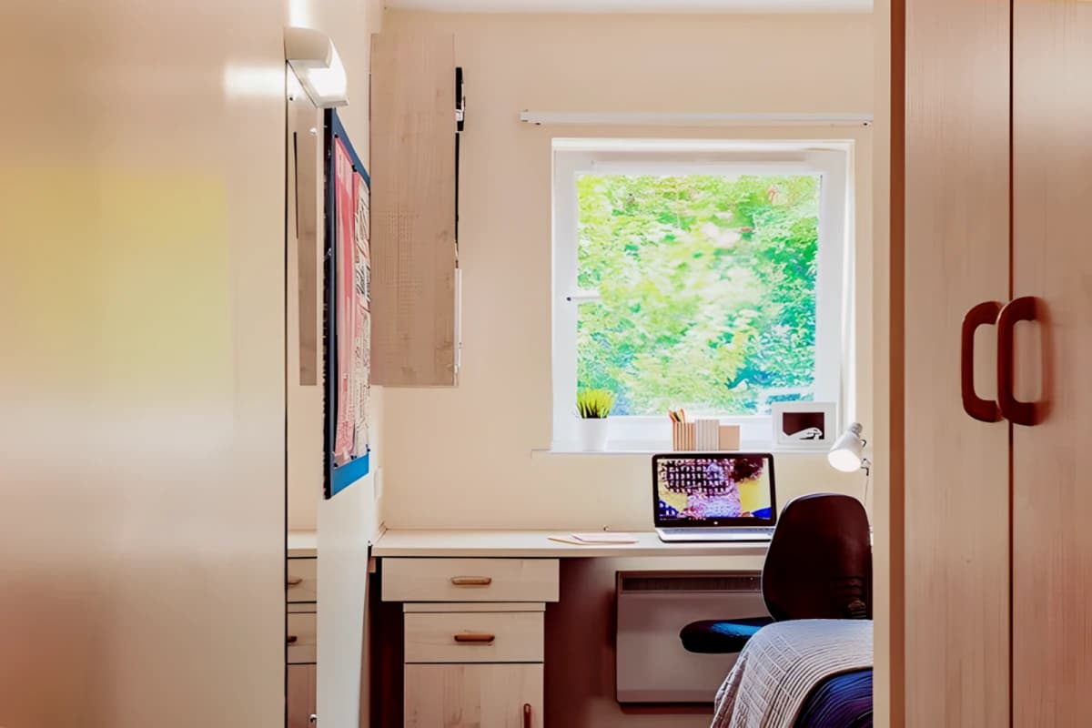 Curzon House image