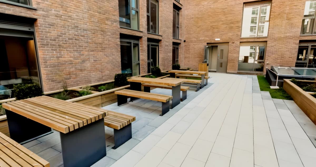 Outdoor Features