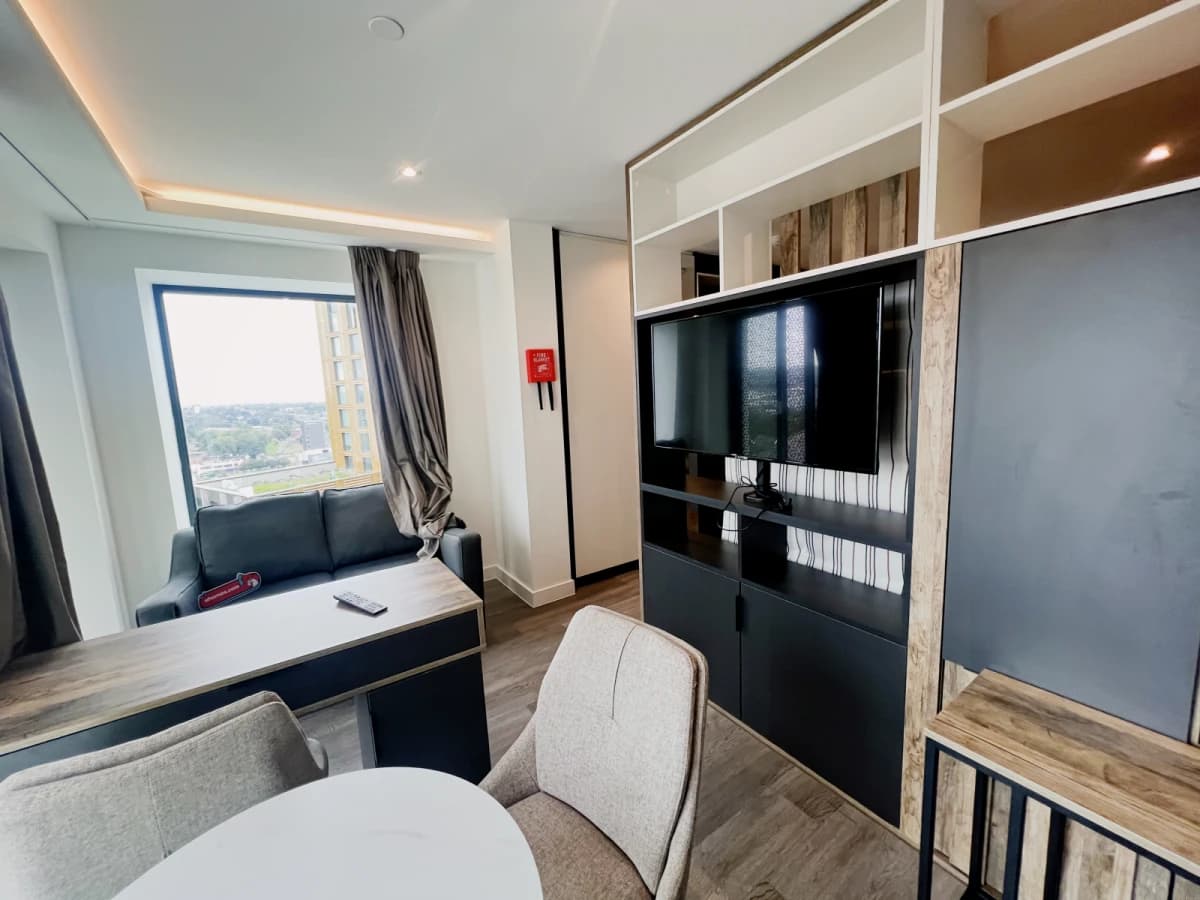 LiveOasis St Albans Place image