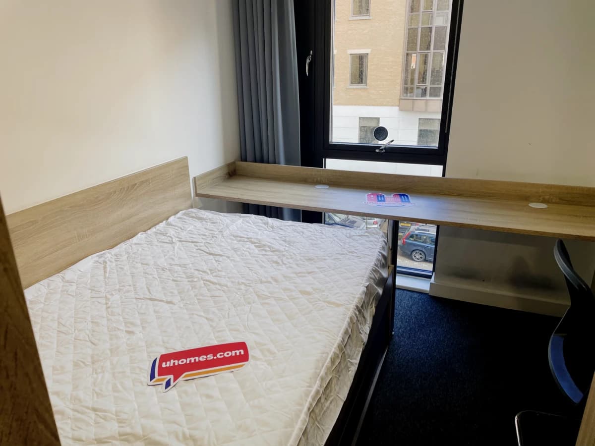 Southampton Crossings image