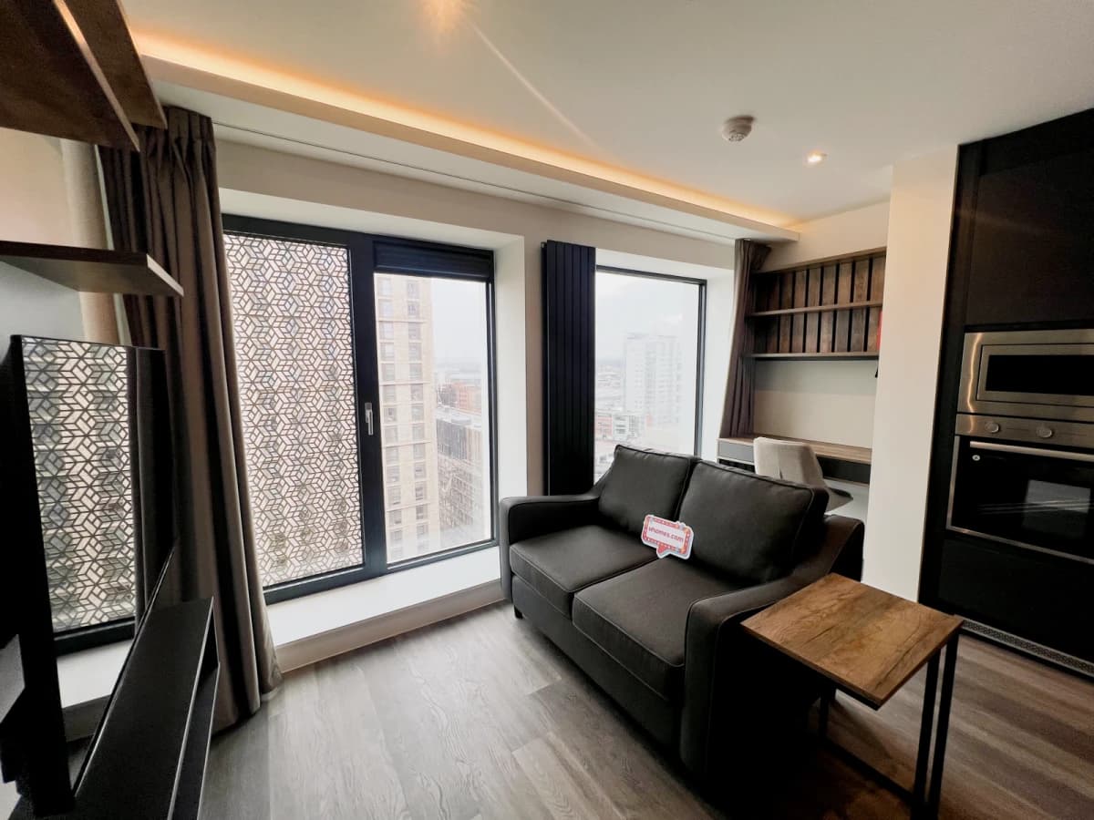 LiveOasis St Albans Place image