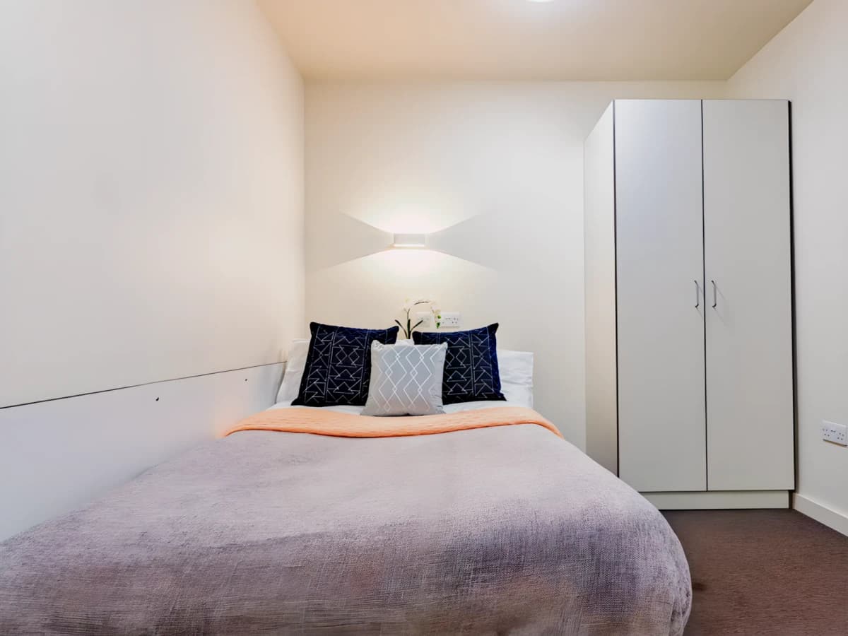 Deluxe Ensuite