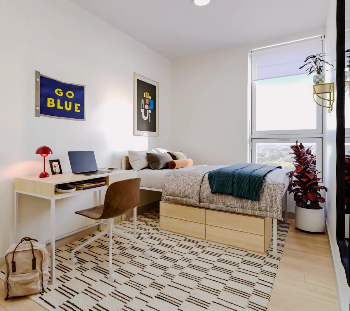 4 Bed 4 Bath 08