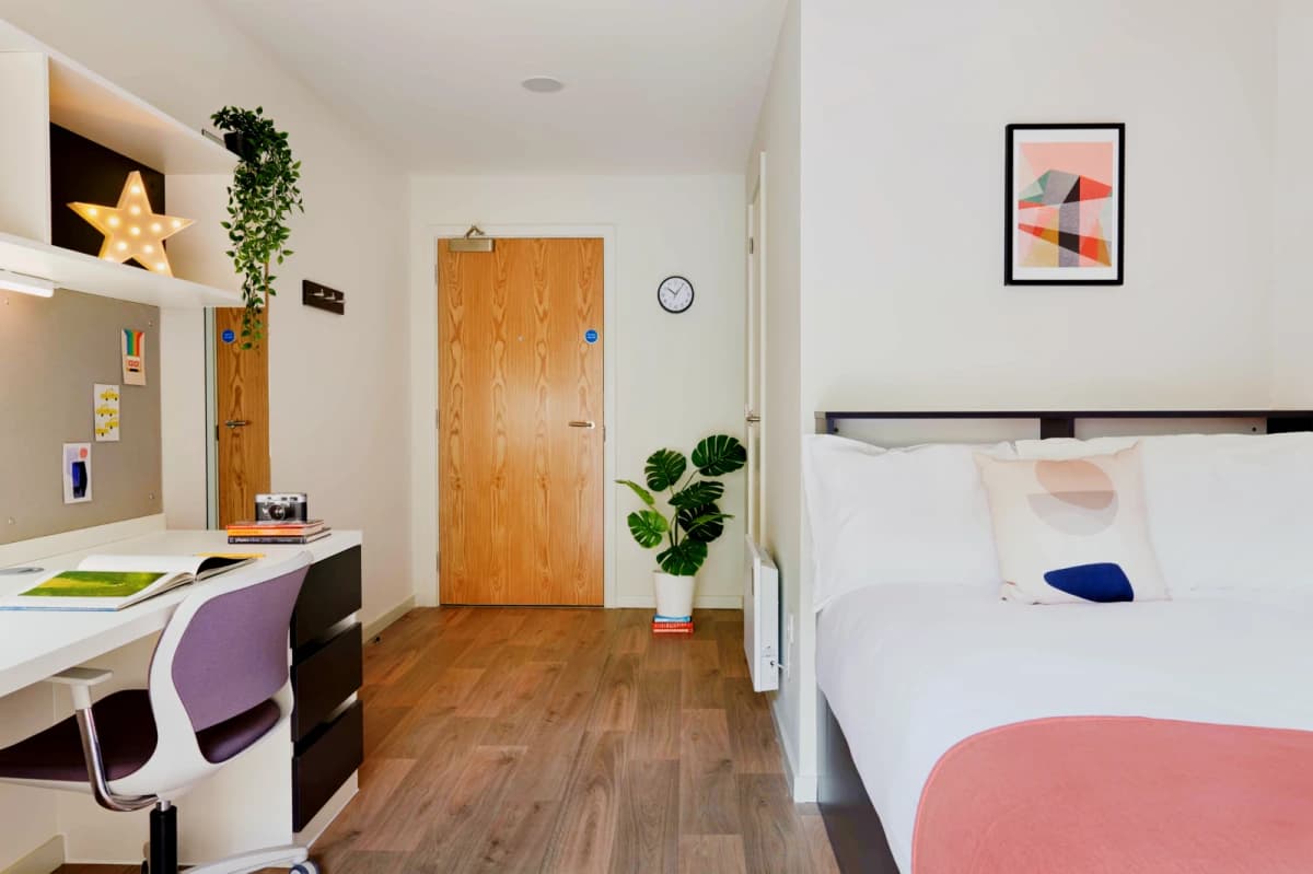 Gold Ensuite - Single Occupancy