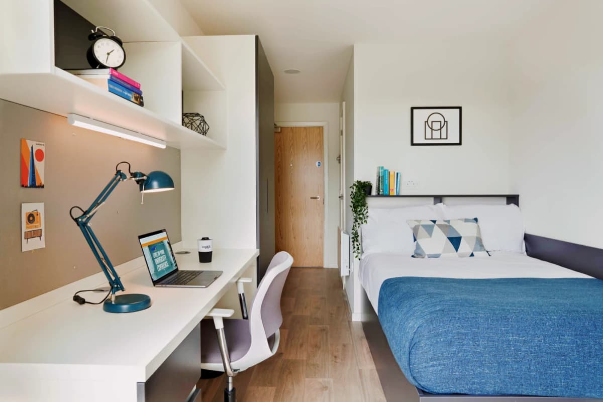 Silver Ensuite (Castle View) - Single Occupancy