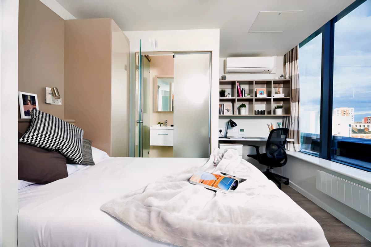 Uit Tinlings Student Accommodation Liverpool image