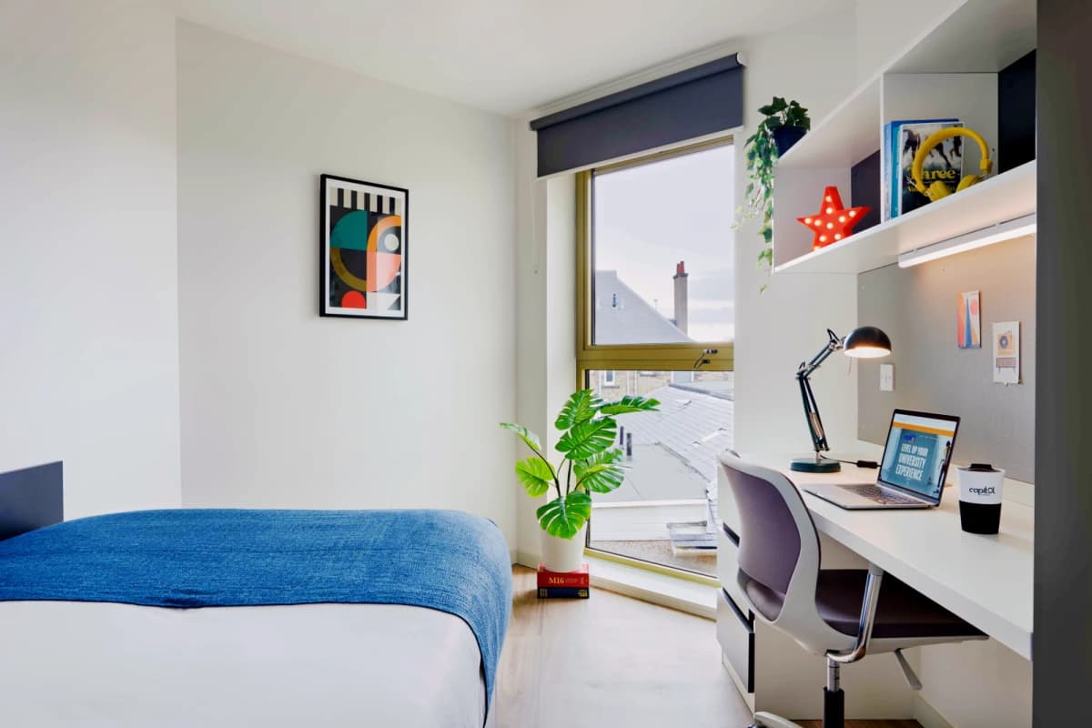 Silver Ensuite (Castle View) - Single Occupancy