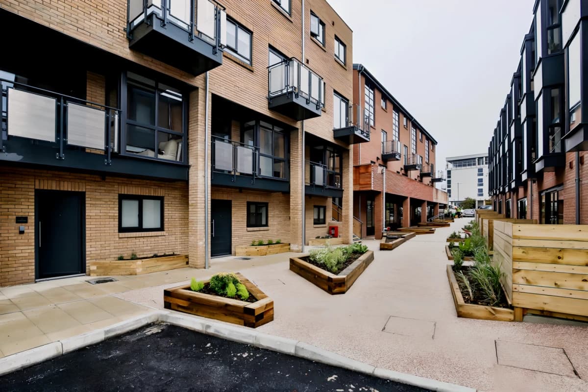 Outdoor Features