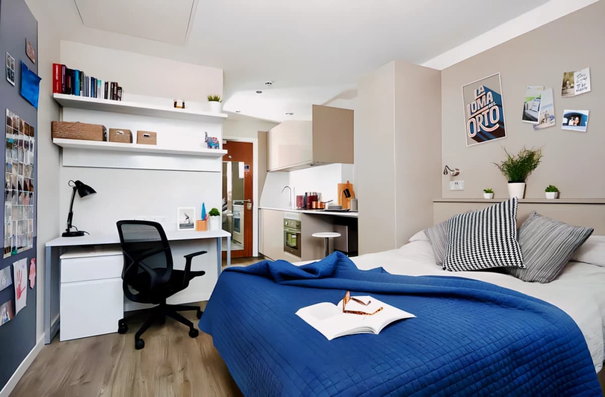 Uit Tinlings Student Accommodation Liverpool image