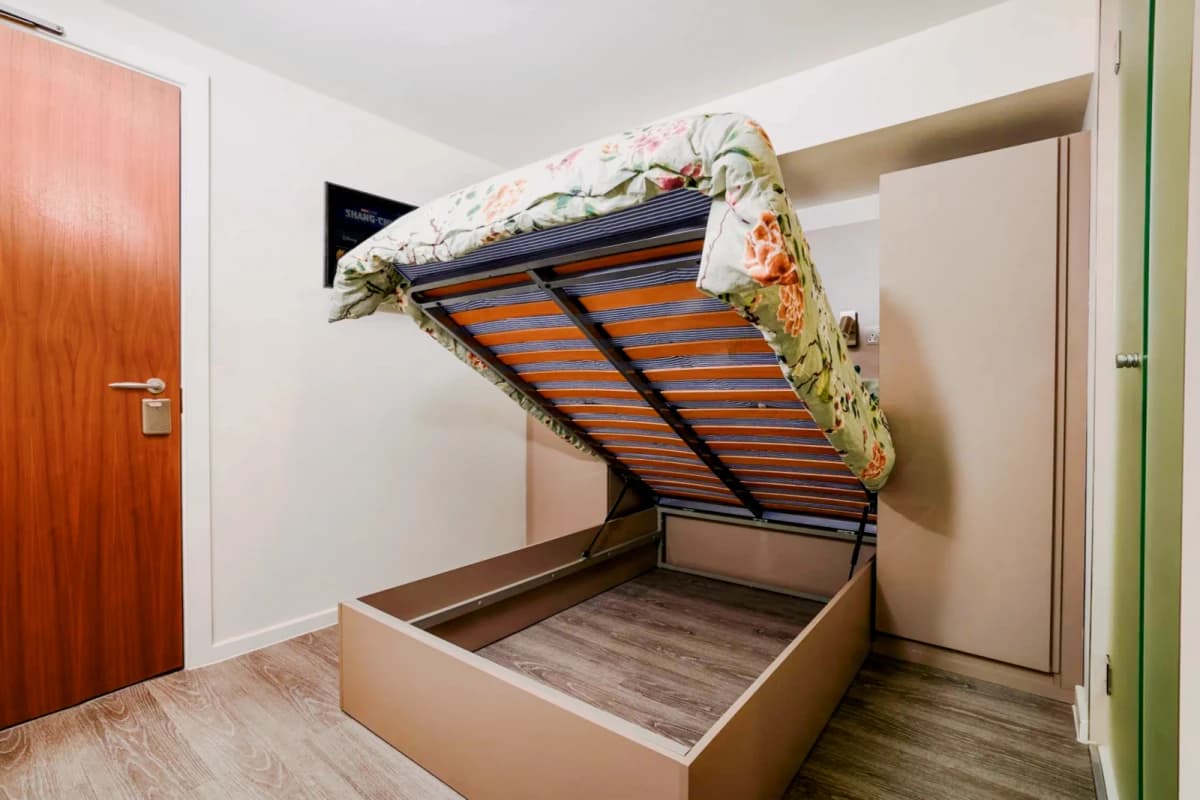 Uit Tinlings Student Accommodation Liverpool image