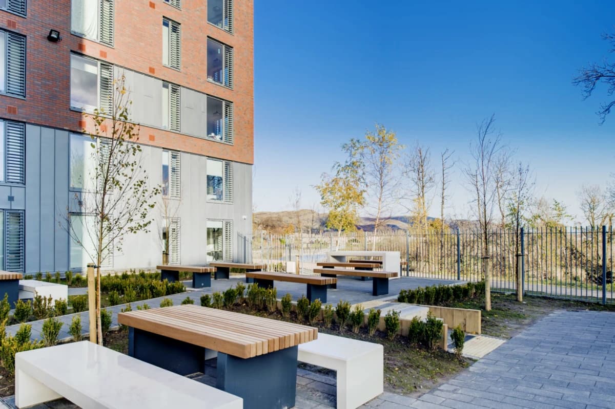 Outdoor Features
