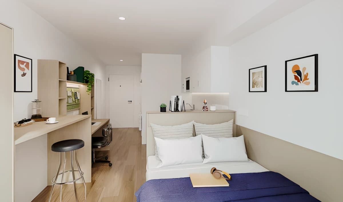 Holden Court image