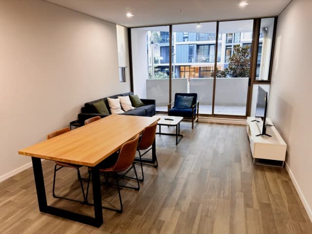 3 bed 2 bath-single room