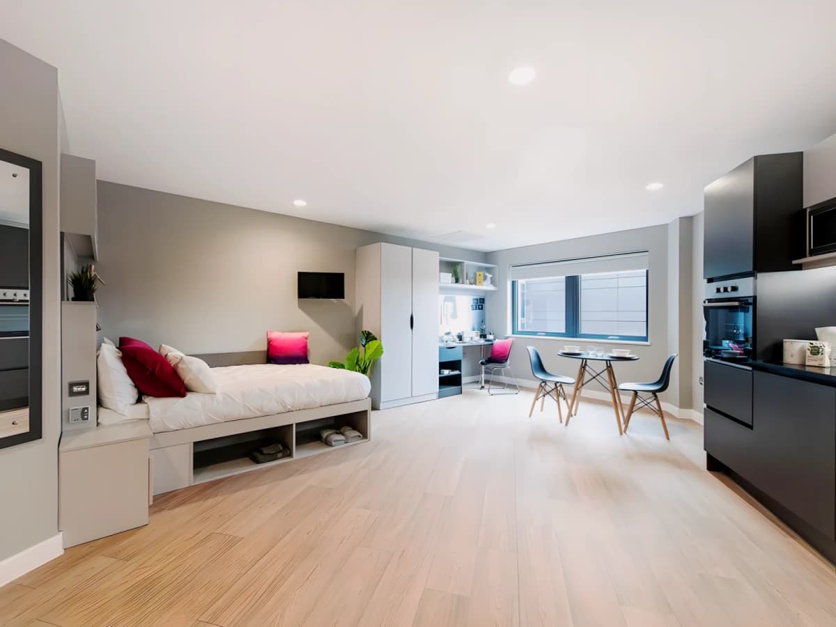 Clifford House image