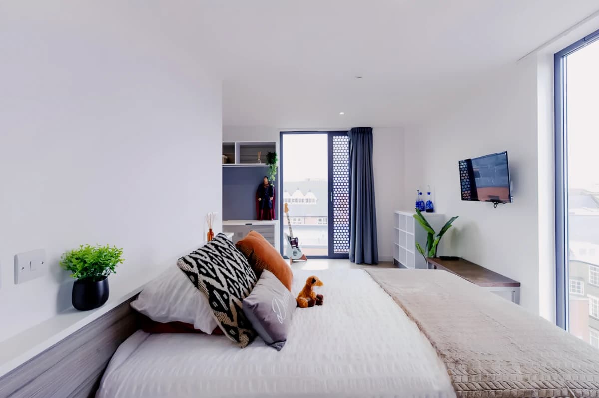 Lumis Student Living image