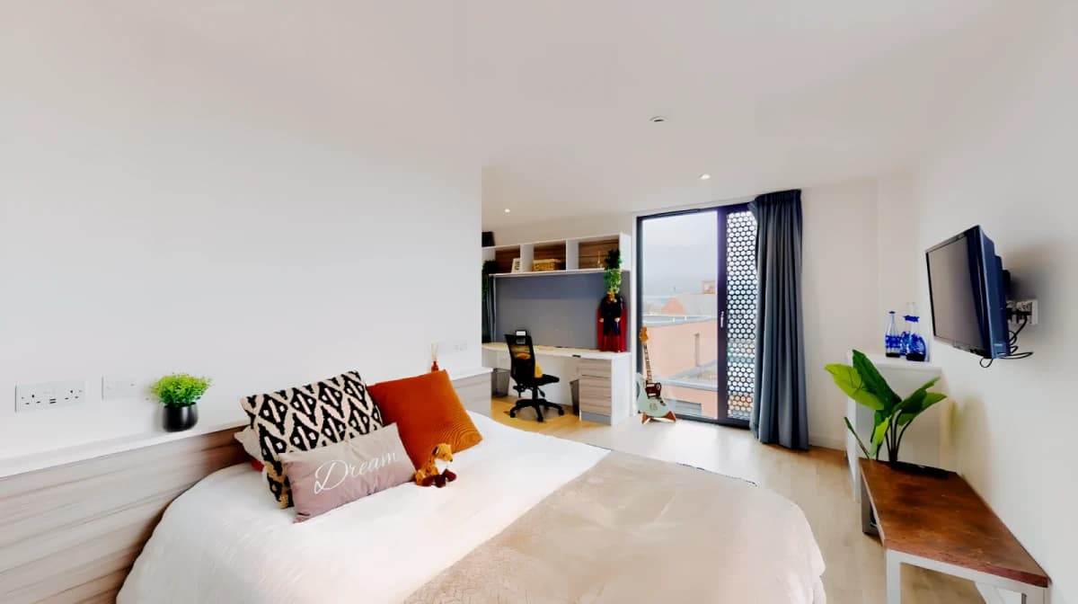 Lumis Student Living image