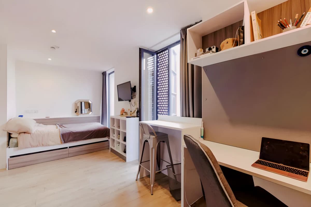 Lumis Student Living image