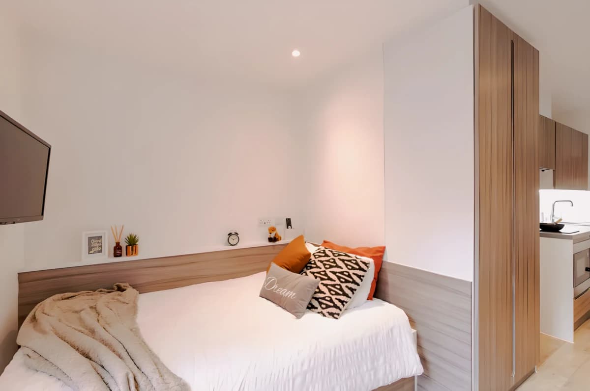 Lumis Student Living image